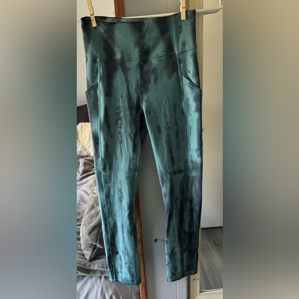 Lululemon Invigorate High Rise Crop 23” - Picture 2 of 7